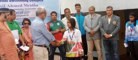 ফিন সুইমিংয়ে যশোরের রুমি’র পদক জয়