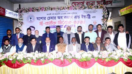 আরএন রোডে ব্যবসায়ী ঐক্য পরিষদ প্রার্থীদের মতবিনিময়