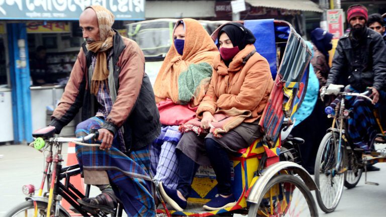কনকনে শীতে কাহিল জনজীবন