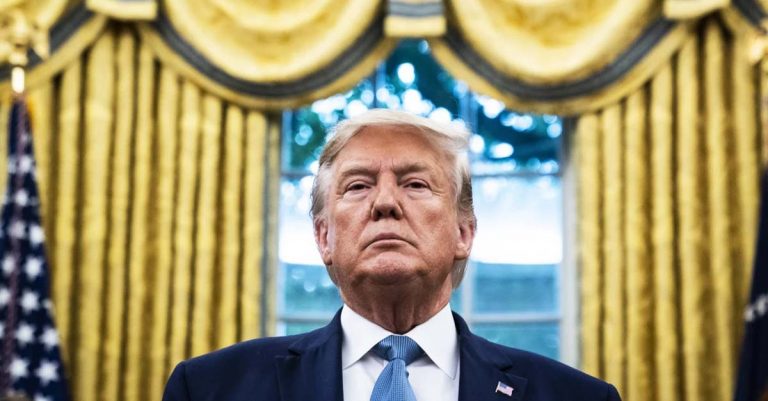 ট্রাম্পকে গ্রেফতারের নির্দেশ