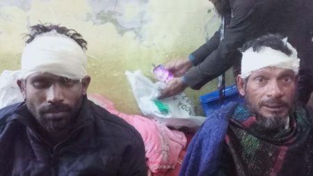 কালীগঞ্জে জমি নিয়ে বিরোধে ভাই ও ভাইপোকে কুপিয়ে জখম