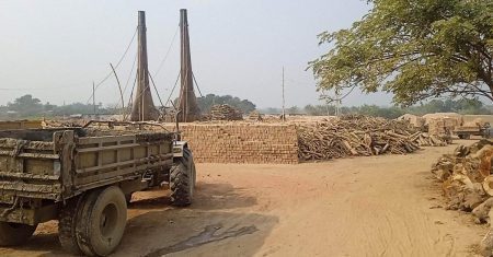 শ্রীপুরে অবৈধ ইটভাটায় অবৈধ কারবার