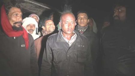 পান খেলে মাথা দিয়ে ধোঁয়া বের হয় রব্বানীর