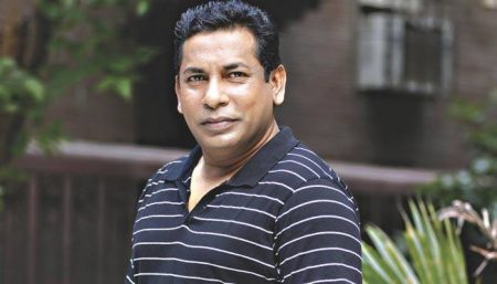 ভুলের জন্য অবসর নিলেও আদালতে মোশাররফ করিম