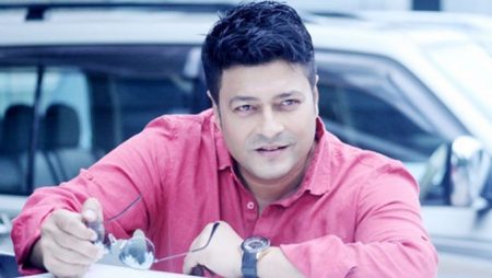 নির্বাচন করতে চান চিত্রনায়ক ফেরদৌস আহমেদ 
