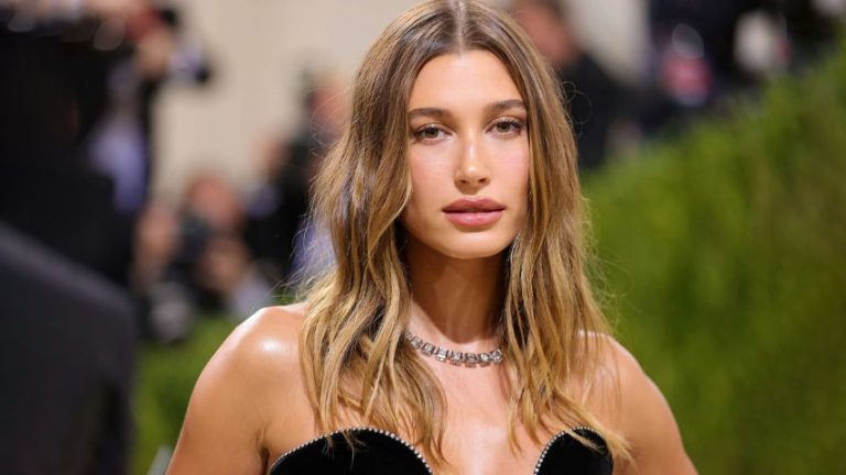 বিরল রোগে আক্রান্ত জাস্টিন বিবারের স্ত্রী বিরল রোগে আক্রান্ত জাস্টিন বিবারের স্ত্রী