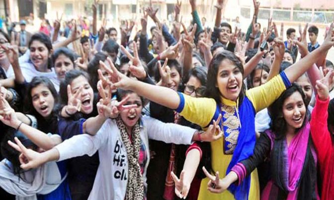 এইচএসসিতে: পাসের হার ৮৫.৯৫ জিপিএ-ফাইভ ১৭৬২৮২ এইচএসসিতে: পাসের হার ৮৫.৯৫, জিপিএ-ফাইভ ১৭৬২৮২