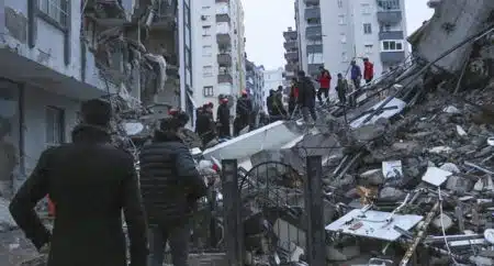 তুরস্ক ও সিরিয়ায় ভূমিকম্পে মৃতের সংখ্যা ১৫ হাজার ছাড়িয়ে গেল