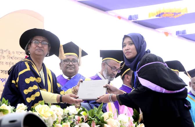 নতুন পাঠ্যক্রমের উপর জঙ্গি হামলা হয়েছে : শিক্ষামন্ত্রী
