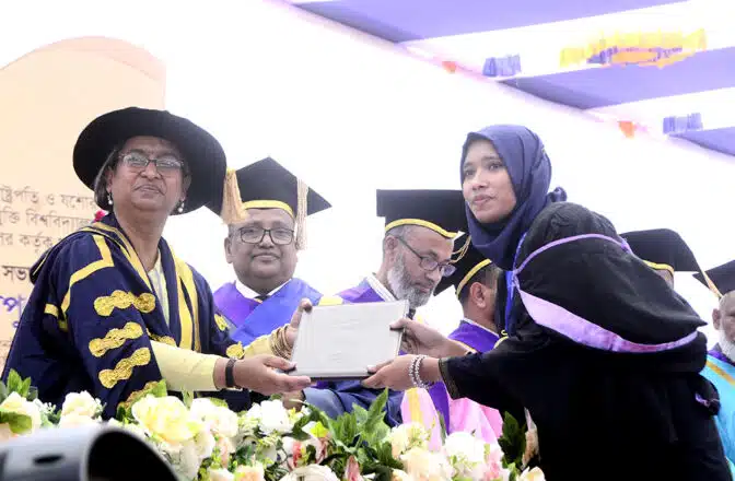 নতুন পাঠ্যক্রমের উপর জঙ্গি হামলা হয়েছে : শিক্ষামন্ত্রী
