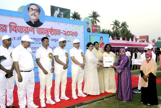 যশোরে বার্ষিক পুলিশ সমাবেশ ও ক্রীড়া প্রতিযোগিতা