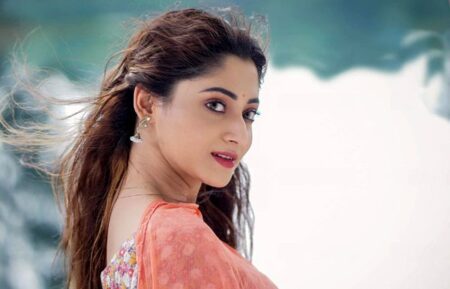 জোড়া লাগল আব্দুল আজিজ ও পূজা চেরির সম্পর্ক!