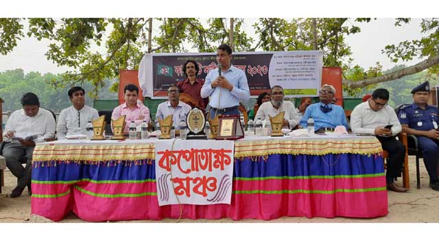 ‘বাংলা সাহিত্য চর্চার মাধ্যমে বাঙালিত্ব টিকে রাখতে হবে’