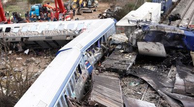 ট্রেন দুর্ঘটনার দায় নিয়ে গ্রিসের পরিবহনমন্ত্রীর পদত্যাগ ট্রেন দুর্ঘটনার দায় নিয়ে গ্রিসের পরিবহনমন্ত্রীর পদত্যাগ