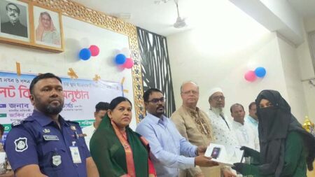 মণিরামপুরে প্রধানমন্ত্রীর ‘ট্যাব’ পাচ্ছে ৬৭৮ শিক্ষার্থী