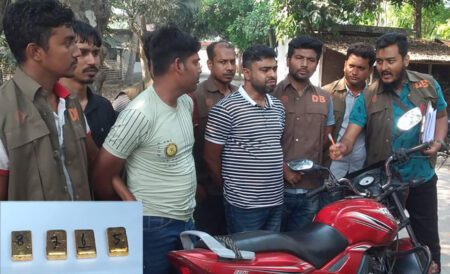 ঝিকরগাছায় ৮০ লক্ষ টাকা মূল্যের ৪ স্বর্ণের বার উদ্ধার আটক ২