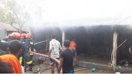 মণিরামপুরে আশ্রয়ণ প্রকল্পের ১০টি বসতঘরে অগ্নিকান্ড