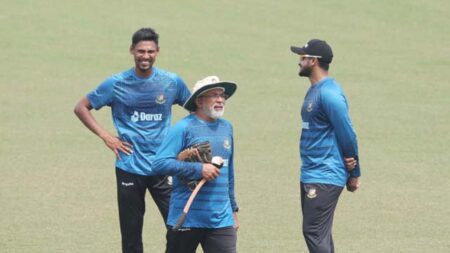 হোয়াইটওয়াশে চোখ রেখেও পরীক্ষা-নিরীক্ষার ভাবনায় বাংলাদেশ
