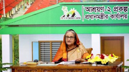 গৃহহীনদের হাতে আরও ৩৯,৩৬৫টি ঘর তুলে দিলেন প্রধানমন্ত্রী গৃহহীনদের হাতে আরও ৩৯,৩৬৫টি ঘর তুলে দিলেন প্রধানমন্ত্রী