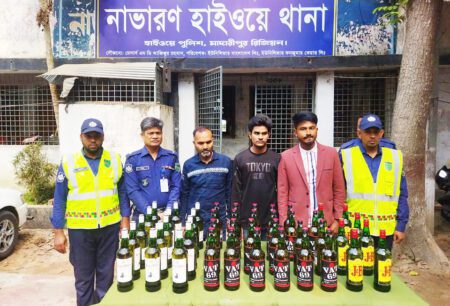 ঝিকরগাছায় বিদেশী মদসহ পিতা পুত্র আটক