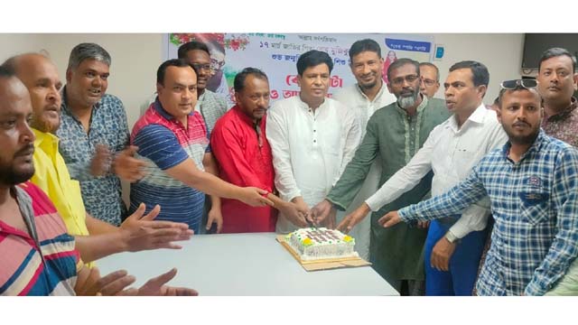 যশোর শহর স্বেচ্ছাসেবক লীগের উদ্যোগে বঙ্গবন্ধুর জন্মদিন পালিত