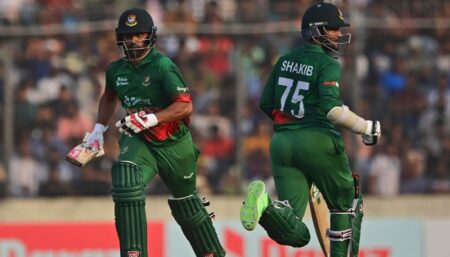 সাকিবের ৫০, বাংলাদেশের ১০০