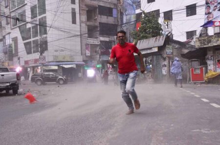 ঝোড়ো হাওয়ার সঙ্গে হতে পারে শিলাবৃষ্টি