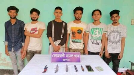 মুক্তিপণ আদায় চক্রের ছয়জন চাকুসহ আটক