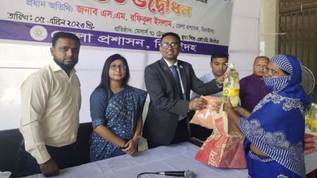 ঝিনাইদহে ফের টিসিবির পণ্য বিক্রি শুরু