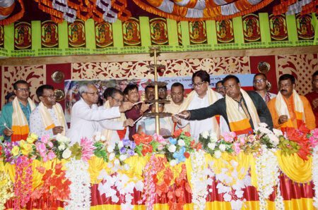 যশোরে শ্রী শ্রী তারকব্রক্ষ মহানামযজ্ঞানুষ্ঠান শুরু