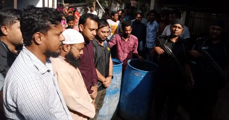 অবৈধ আফ্রিকান মাগুর সংরক্ষণের অপরাধে যশোরে ১ জনের জেল অবৈধ আফ্রিকান মাগুর সংরক্ষণের অপরাধে যশোরে ১ জনের জেল