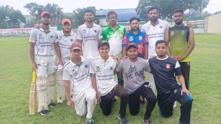বিজয়ী নিউ স্টার ক্লাবের খেলোয়াড়রা