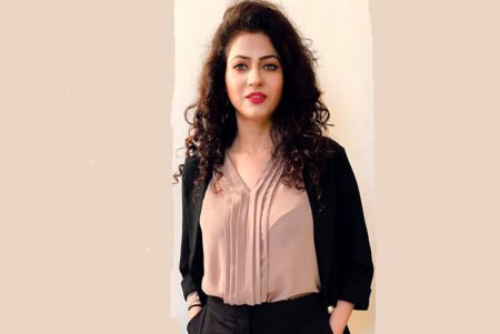 অনৈতিক কাজে জড়িত অভিনেত্রী, ফাঁদ পেতে গ্রেপ্তার