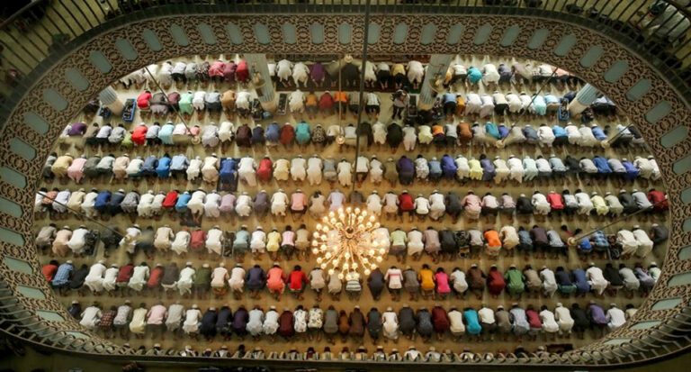 তারাবির কিছু রাকাত ছুটে গেলে করণীয় এবং আরও মাসায়েল