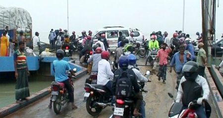 মোটরসাইকেল পারাপারে মাওয়া ঘাটে থাকবে ফেরি : স্বরাষ্ট্রমন্ত্রী