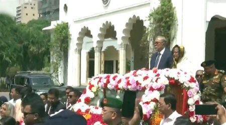 আবদুল হামিদকে রাজসিক বিদায়