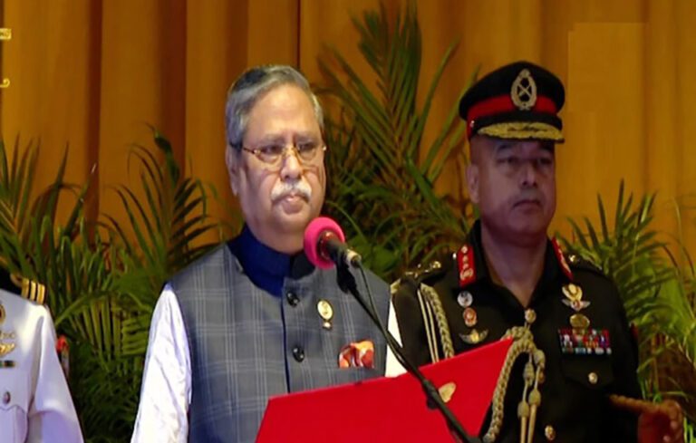 ২২তম রাষ্ট্রপতি হিসেবে শপথ নিলেন সাহাবুদ্দিন