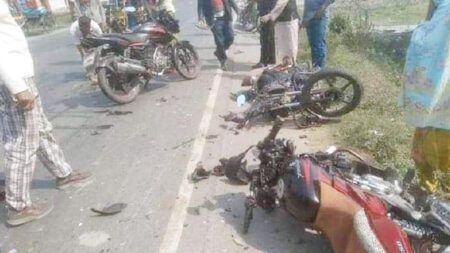 সাতক্ষীরায় দুই মোটরসাইকেলে মুখোমুখি সংঘর্ষ, পিতা-পুত্রসহ নিহত ৩