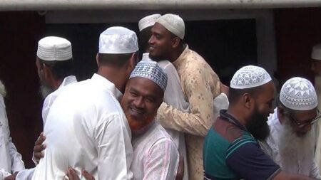 সাতক্ষীরায় ২৫ গ্রামের মানুষের ঈদ উদ্‌যাপন