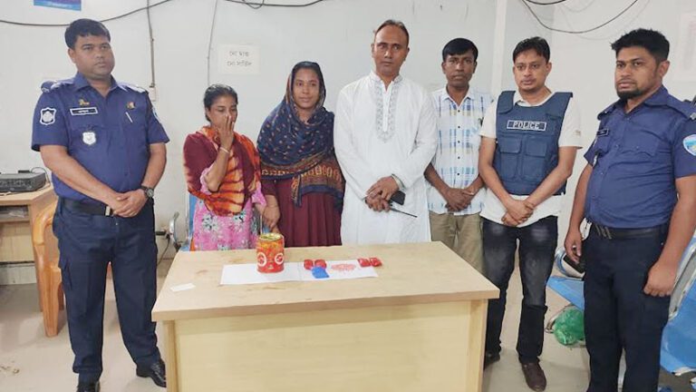 কসবায় ১ হাজার ইয়াবাসহ নারী আটক