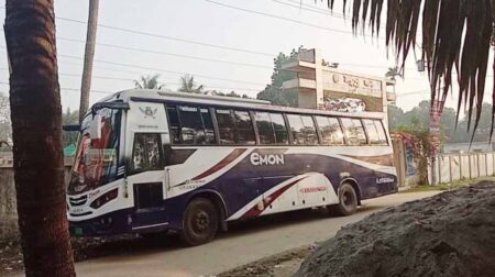 টাঙ্গাইলে চলন্ত বাসে ডাকাতি, আহত ৭
