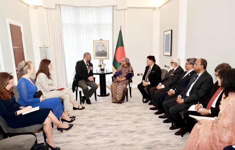 সুষ্ঠু নির্বাচন করতে আমরা প্রতিশ্রুতিবদ্ধ, সবার সহযোগিতা চাই সুষ্ঠু নির্বাচন করতে আমরা প্রতিশ্রুতিবদ্ধ, সবার সহযোগিতা চাই