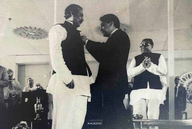 বঙ্গবন্ধু শেখ মুজিবুর রহমানের জুলিও কুরি পদক প্রাপ্তির পঞ্চাশতম বছর আজ