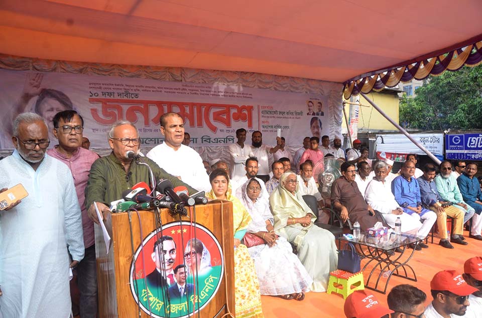 শেখ হাসিনার আমলে বাড়ি আর কারাগারের মধ্যে পার্থক্য নেই -রিজভী 

