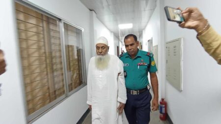 মানবতাবিরোধী অপরাধের দায়ে মৃত্যুদণ্ডপ্রাপ্ত যশোরের আমজাদ হোসেন।