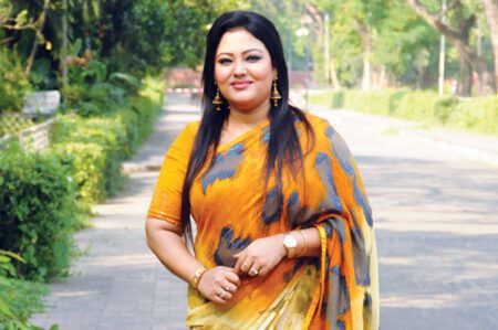 বিদ্যুৎ নিয়ে দেওয়া বক্তব্যের বিষয়ে ফেইসবুক লাইভে এসে যা বললেন মমতাজ