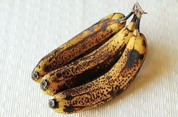 গরমে কলাও কালচে হয়ে যাচ্ছে?