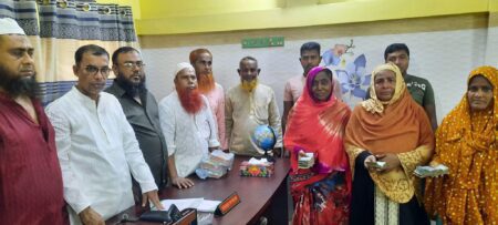 পরিবহন শ্রমিক ইউনিয়ন প্রয়াত ৩ শ্রমিক পরিবারকে দেড় লাখ টাকা প্রদান