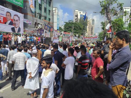 নয়াপল্টনে বিএনপির সমাবেশ শুরু