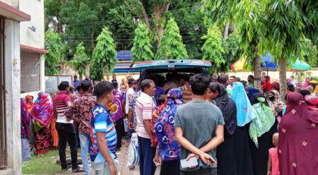 লোহাগড়ায় চাচাতো ভাইকে কুপিয়ে হত্যা